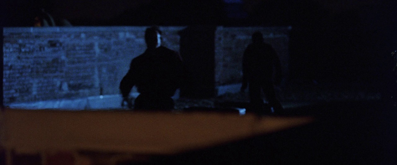 Judgment Night (1993) BRRip Hindi + English 1080p x264 AVC DDP 5.1 ESub.mkv.0002